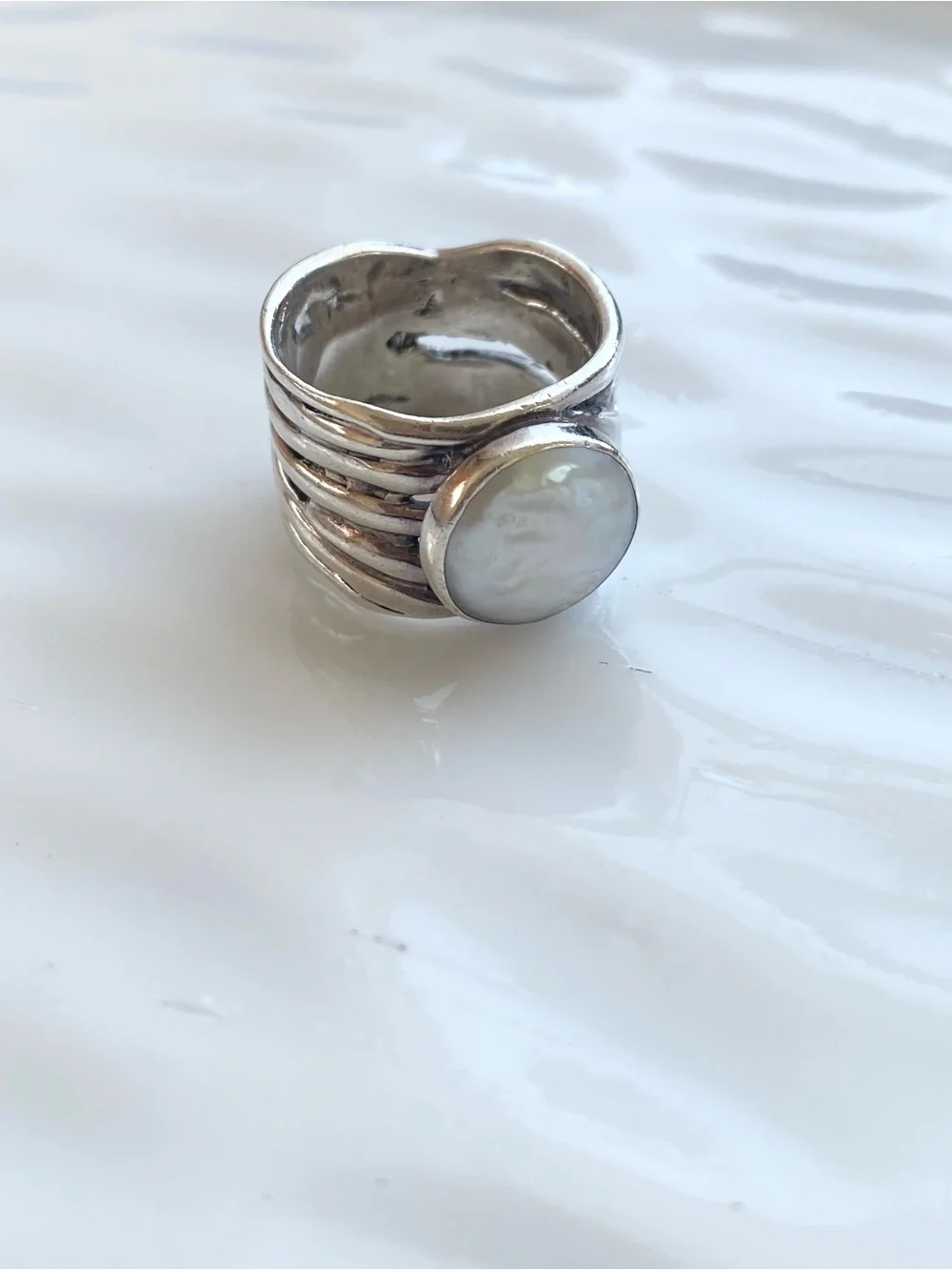 Silpada Sterling Silver and Coin Pearl Statement Ring size 7. R1542